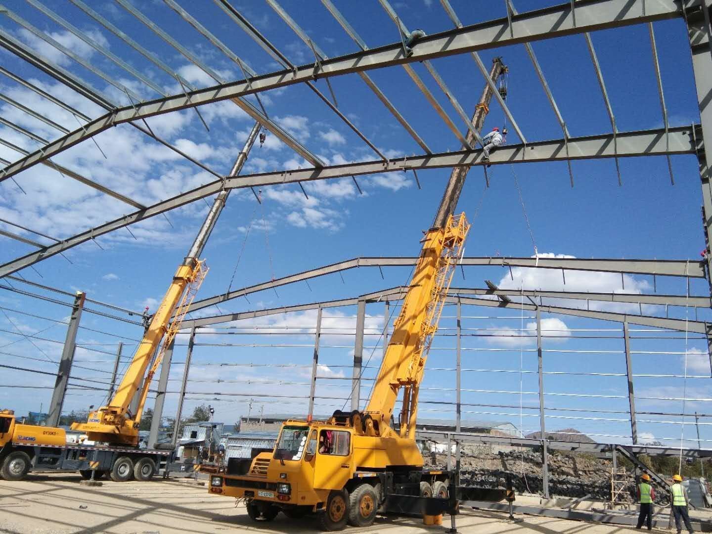 Steel frame erection by DaSilva Construction